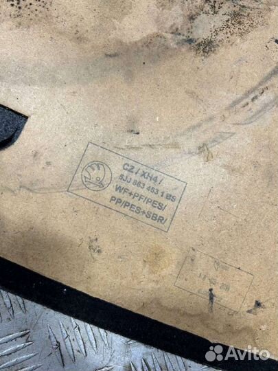 Пол багажника Skoda Rapid 2014