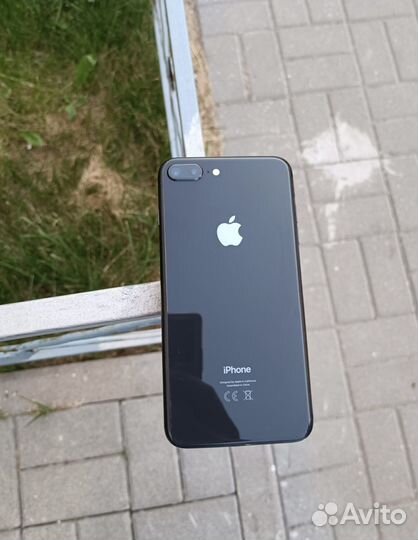 iPhone 8 plus 64gb черный