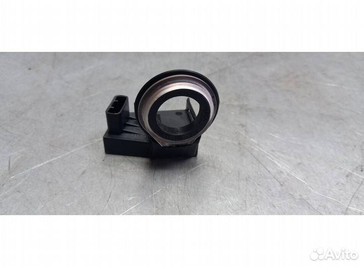 Блок управления иммобилайзера Toyota Avensis 2