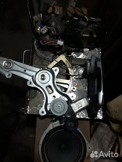 Стеклоподъемник