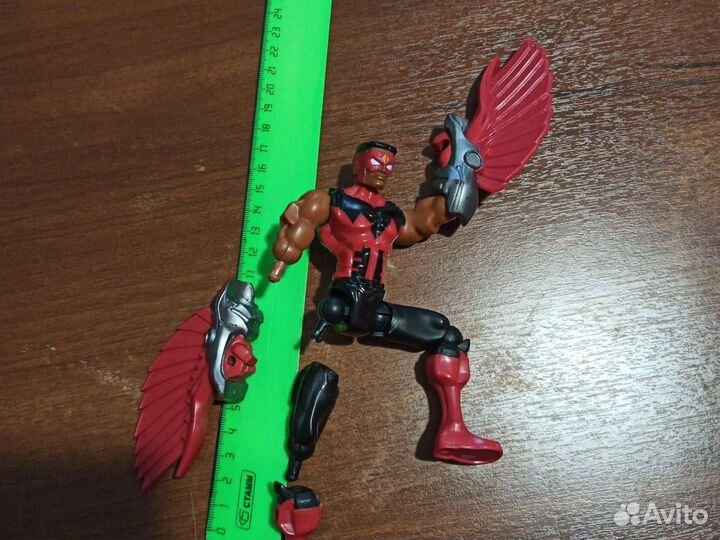 Человек паук и сокол, герои Марвэл