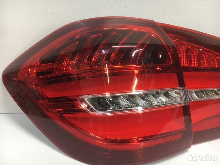 Фонарь задний Mercedes-Benz GL/GLS-Class