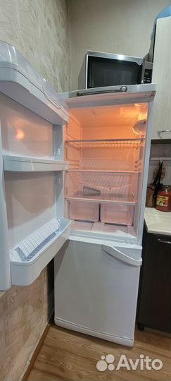 Холодильник indesit б/у в хорошем состоянии