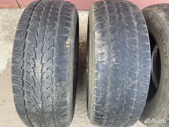 Nokian Tyres WR 235/70 R16 105H