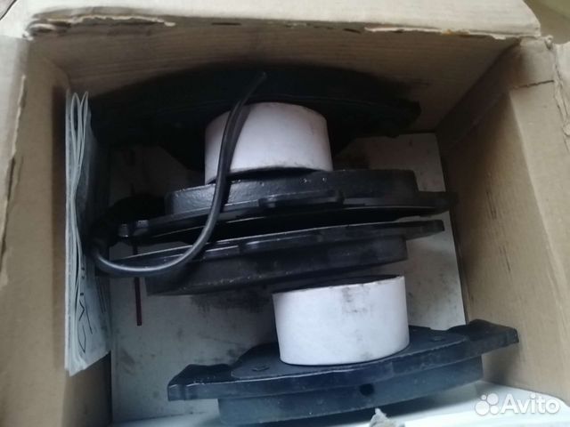 Колодки передние T5 7H0698151A