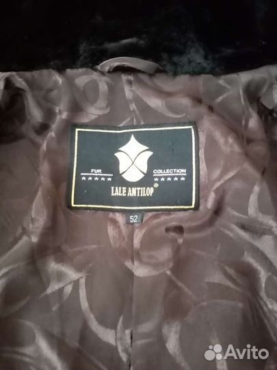 Шуба мутоновая с капюшоном 52 размера