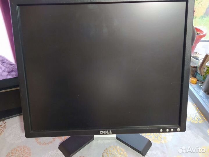 Монитор Dell