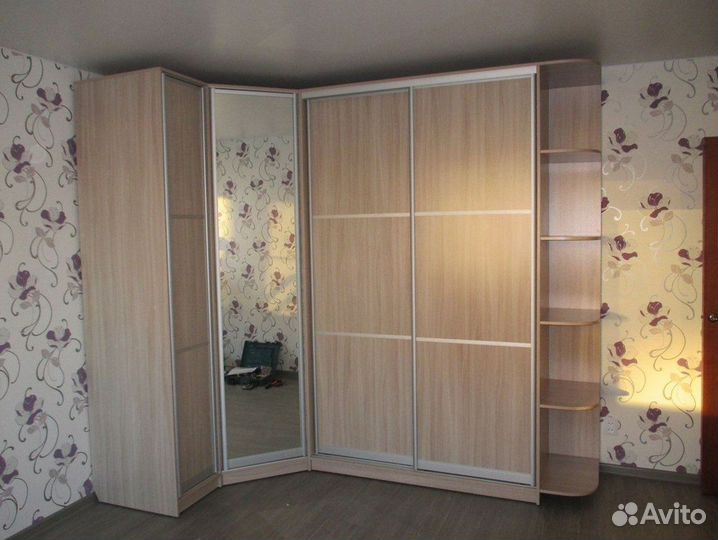 Шкафчик для ванной