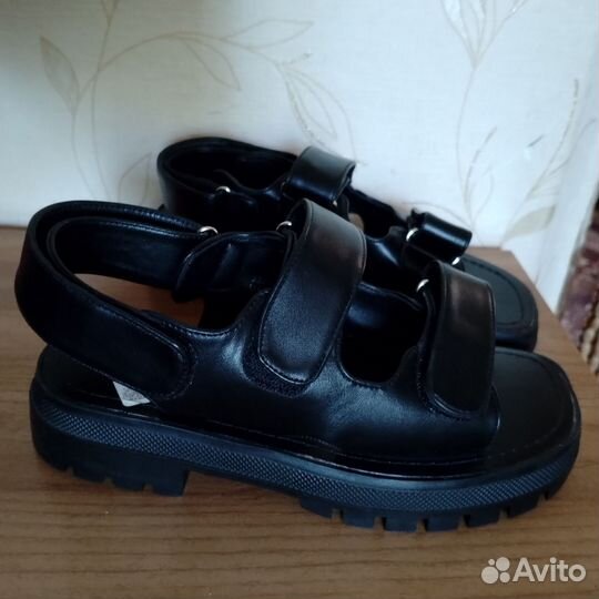 Сандали женские