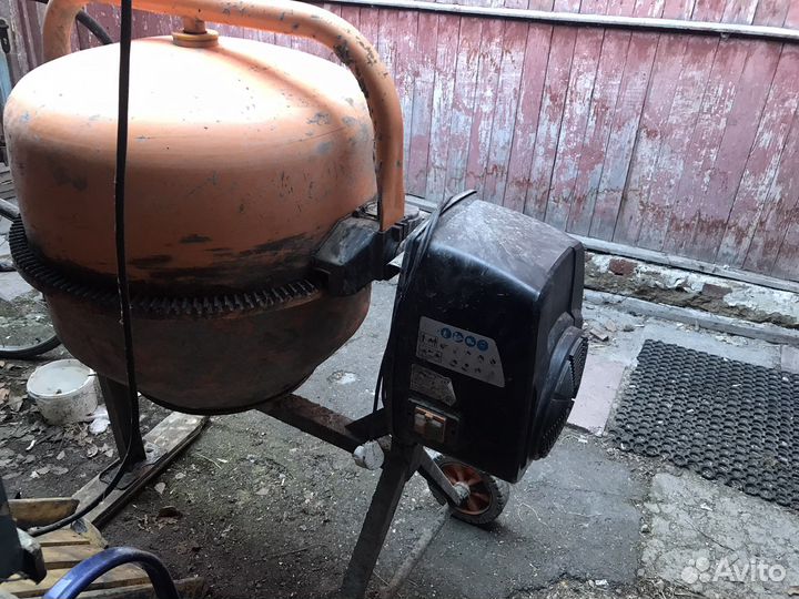 Бетоносмеситель бу