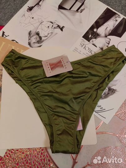Трусики брендированные от Рианны 46 р