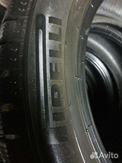 Pirelli Ice Zero 205/55 R16 98T