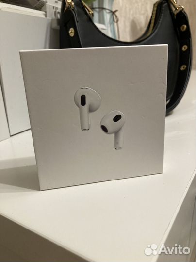 Беспроводные наушники apple airpods