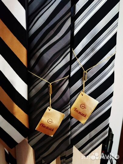 Галстук мужской шелковый