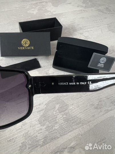 Очки Versace