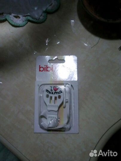 Пустышки, держатель для пустышки и накладки