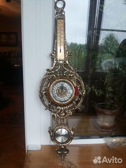 Часы бронзовые настенные с гигрометром и термометр