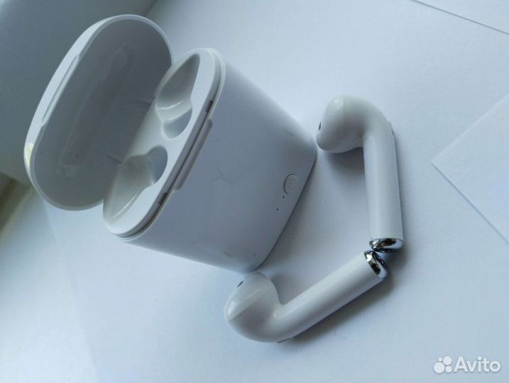 Беспроводные наушники i7tws новые