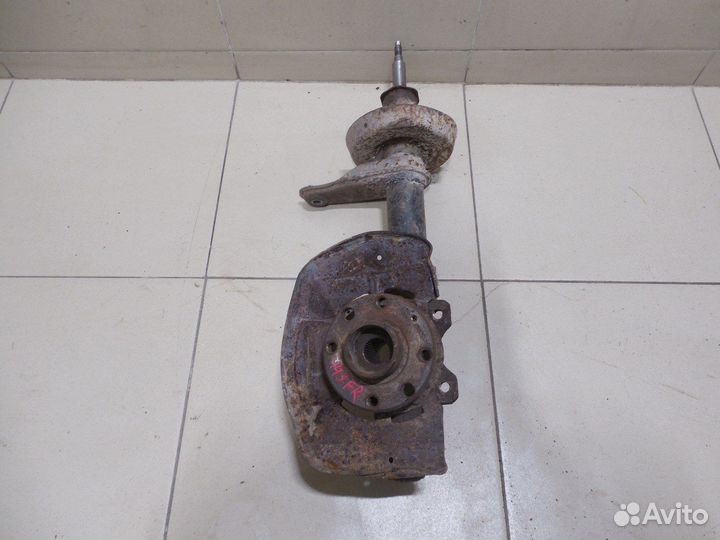 Кулак поворотный передний правый Nexia 1995-2016