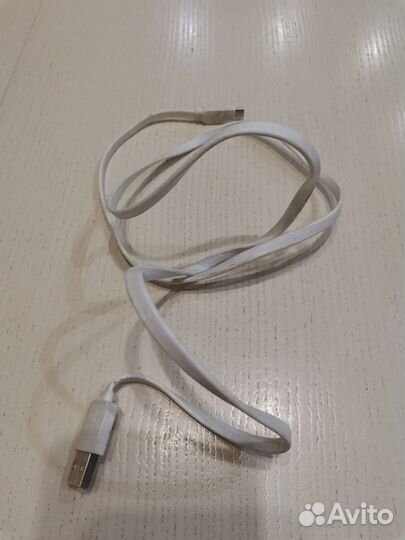 Блок зарядки, type-c и micro USB кабели