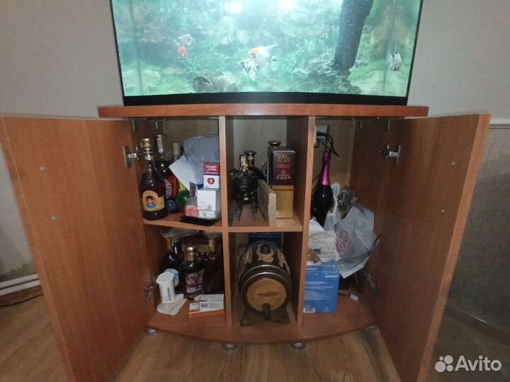Аквариум с тумбой