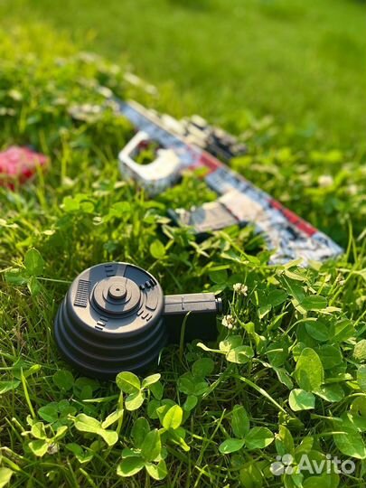 Игрушечный автомат AUG, стреляет шарами орбиз