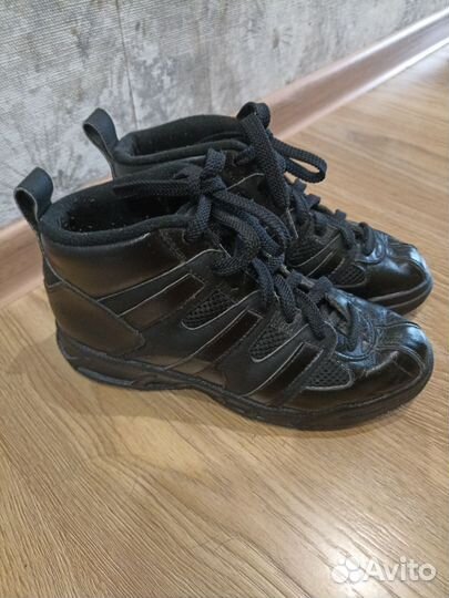 Утеплённые ботинки Adidas