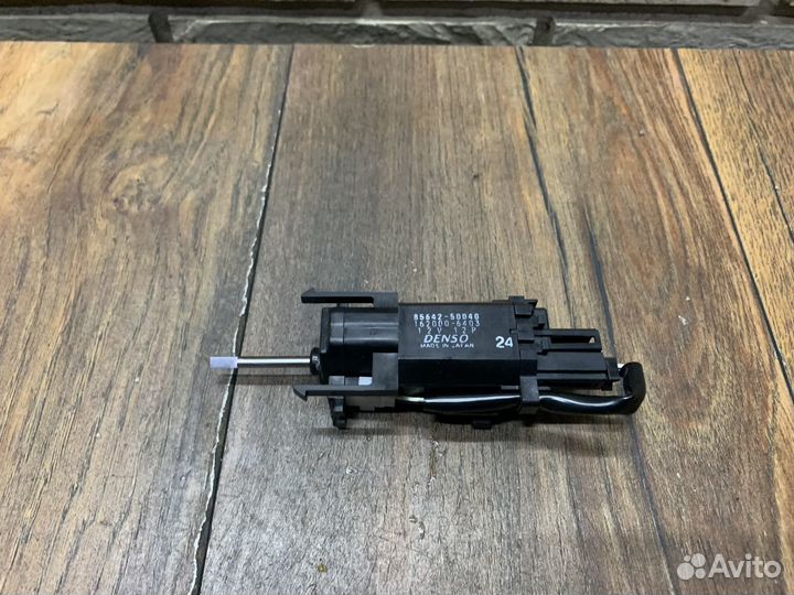 Lexus LS460L Механизм регулировки ремня