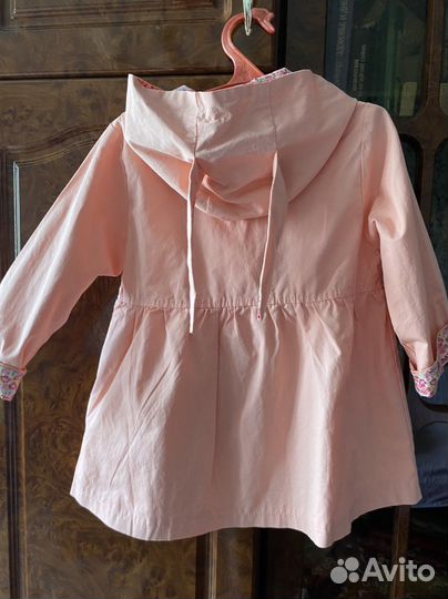 Плащ тоненький для девочки