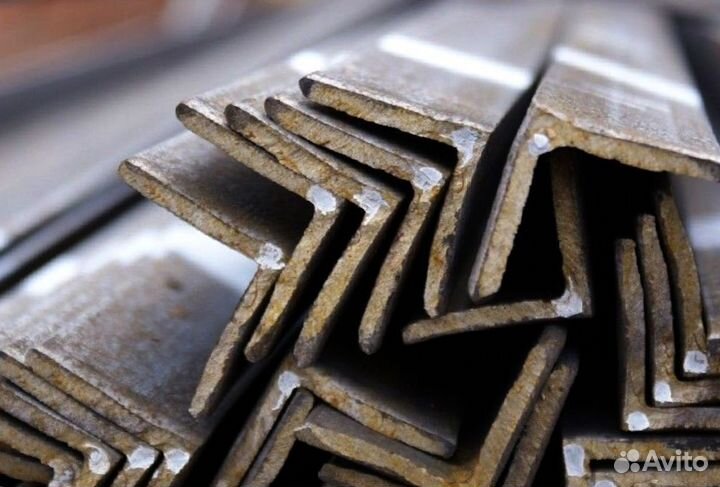 Уголок металлический