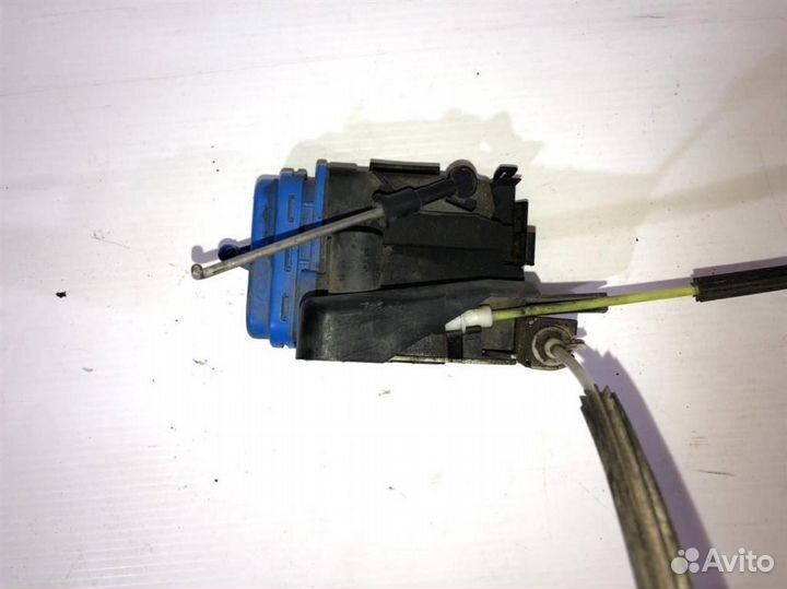 Замок двери задней левой Audi-Ауди A4 (B5) 1994-2