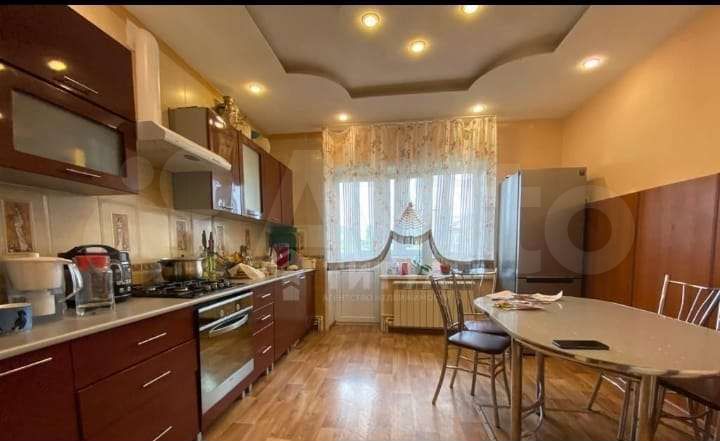 Дом 230 м² на участке 20 сот.