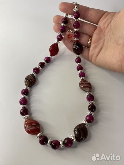 Вишневые бусы тигровый глаз и чешское стекло 50 см