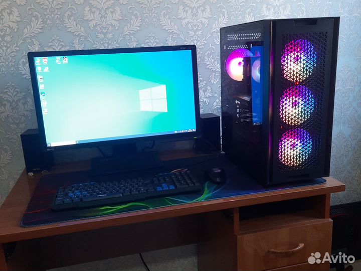 Компьютер в сборe