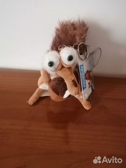 Белка с орешком из м/ф