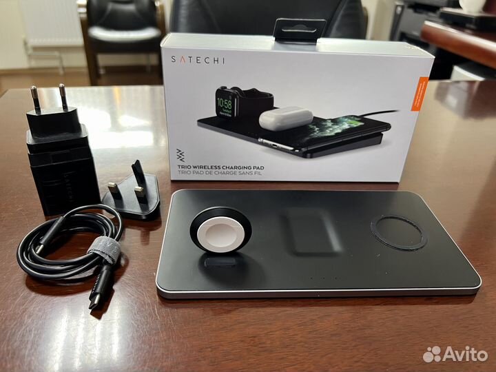 Беспроводное зарядное устройство 3 в 1