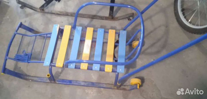 Детские санки на колесах