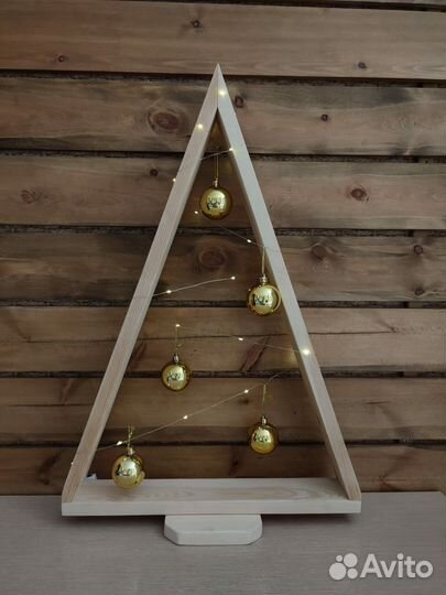 Новогодняя ёлка из дерева