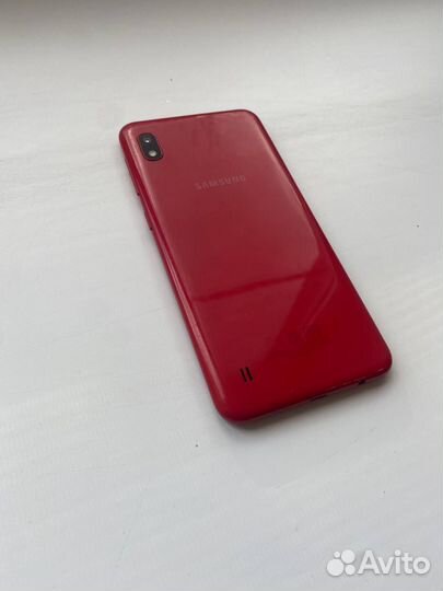 Samsung Galaxy A10, 2/32 ГБ