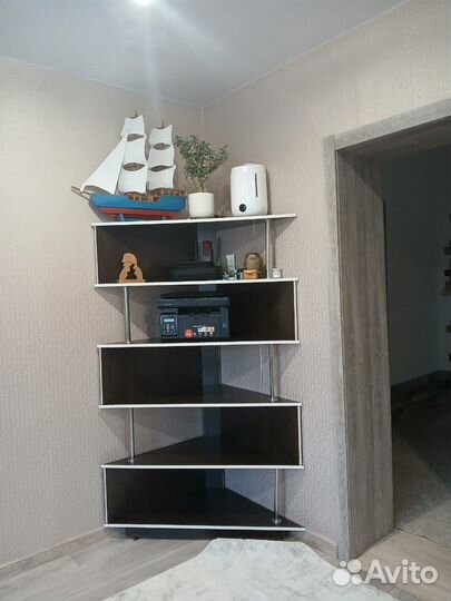 Полка угловая