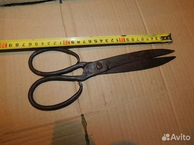 Старинные. большие, кованный, портняжные ножницы Р