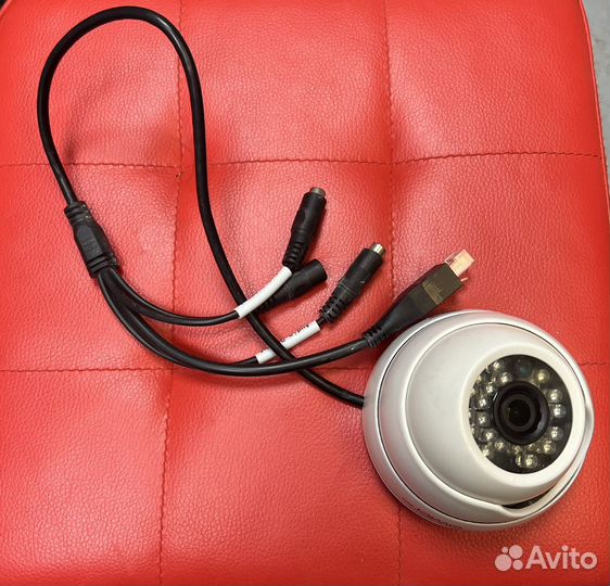 Камера видеонаблюдения купольная