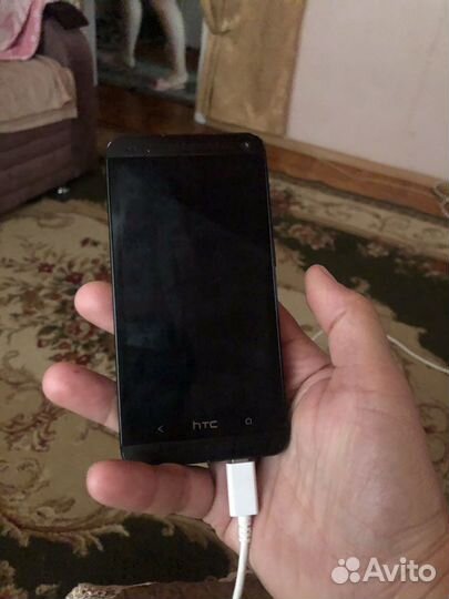 HTC One M7, 2/32 ГБ