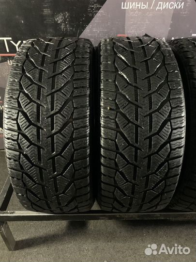 Tigar Winter 235/45 R18