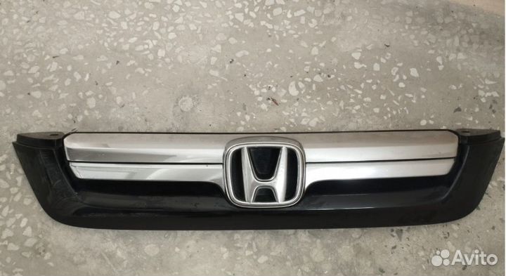 Решетка радиатора на Honda CRV3