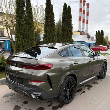 BMW X6 3.0 AT, 2025, 4 300 км