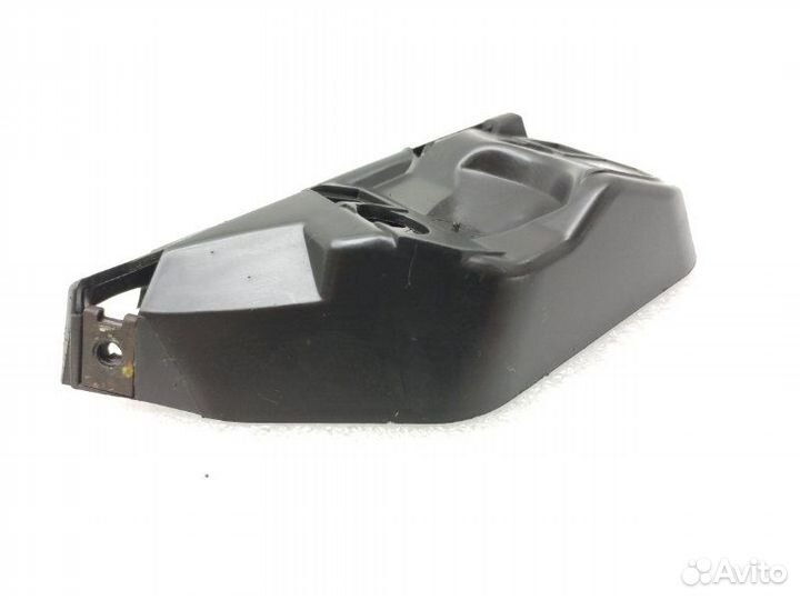 Кронштейн бампера передний левый Volvo V50 MW20