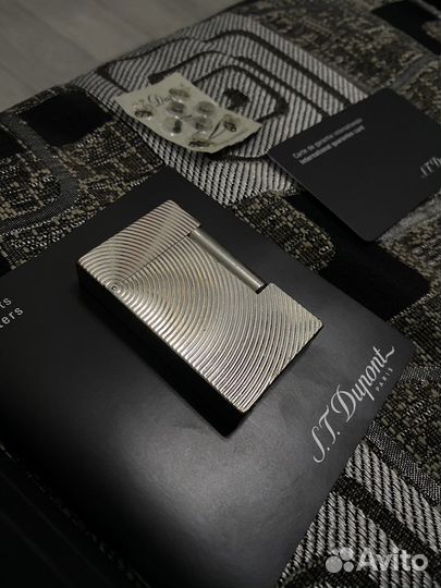 Зажигалка s t dupont paris оригинал