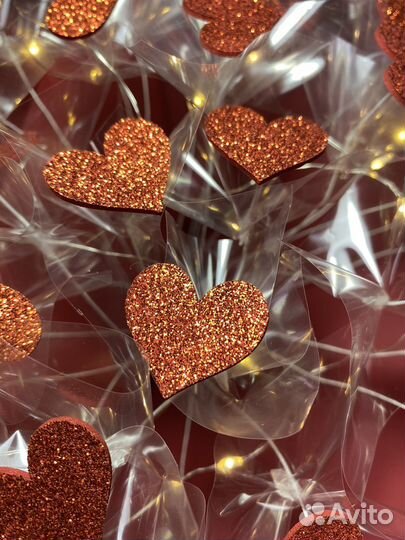 Светящийся букет из сердечек