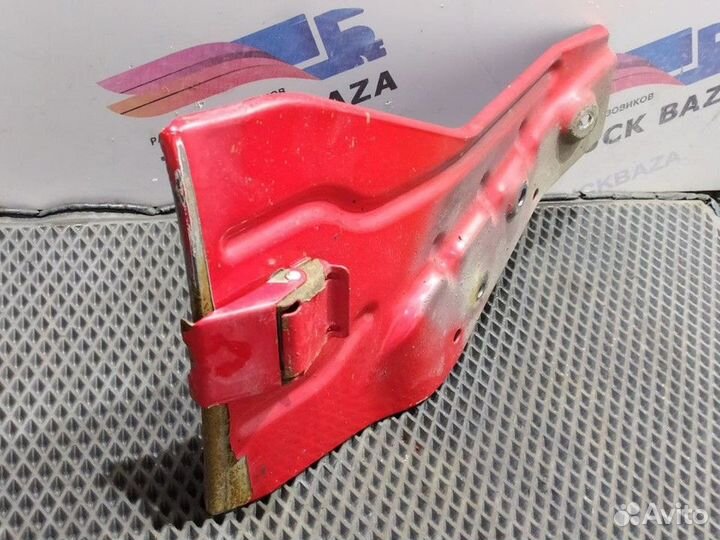 Кронштейн крыла Scania 5-series